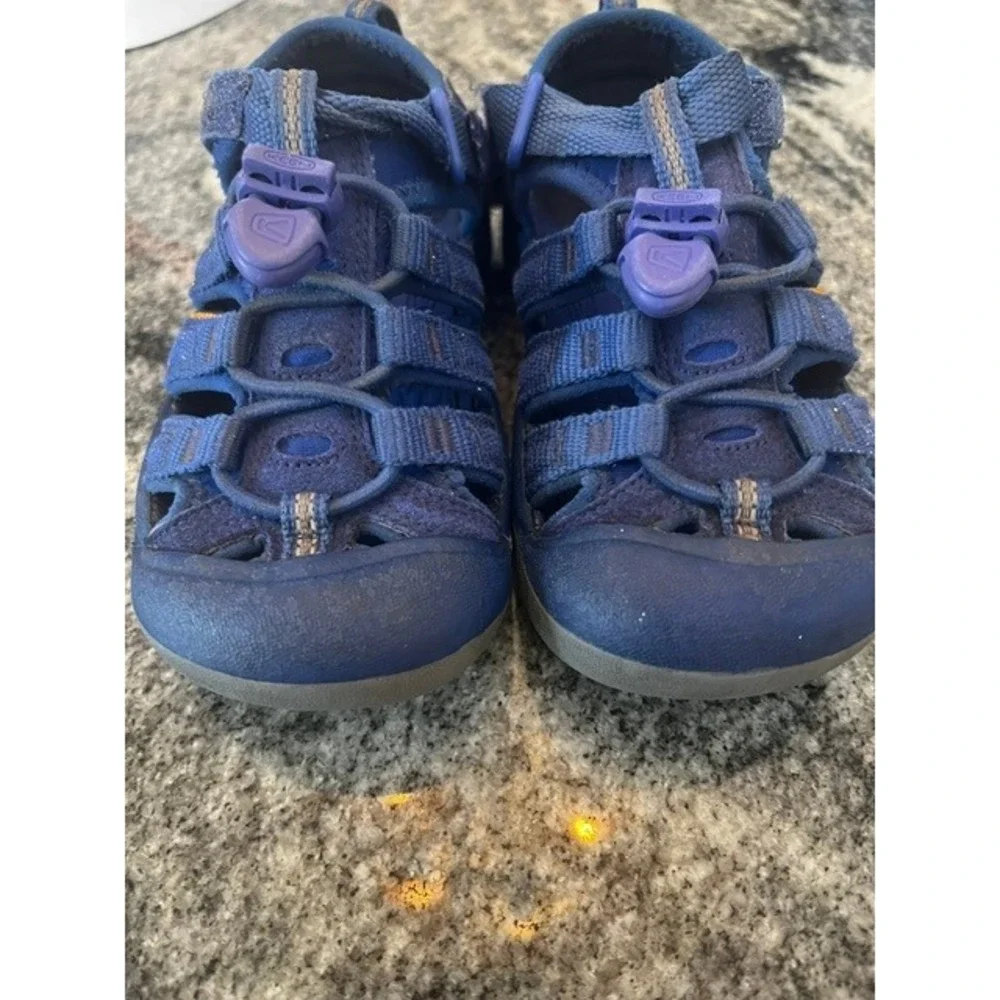 KEEN Seacamp II CNX Kids Size 10 Blue Sport Sandals Closed Toe Water Shoes